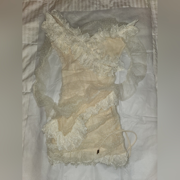 Ivory "Sorrel" House of CB- medium - Picture 7 of 13